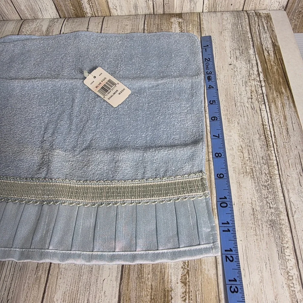 Avanti Shalimar Blue Fog Decorative Towel Set Fingertip and Washcloth NWT